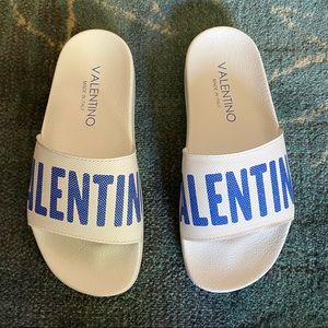 New in Box Valentino by Mario Valentino Logo Slides Size 7